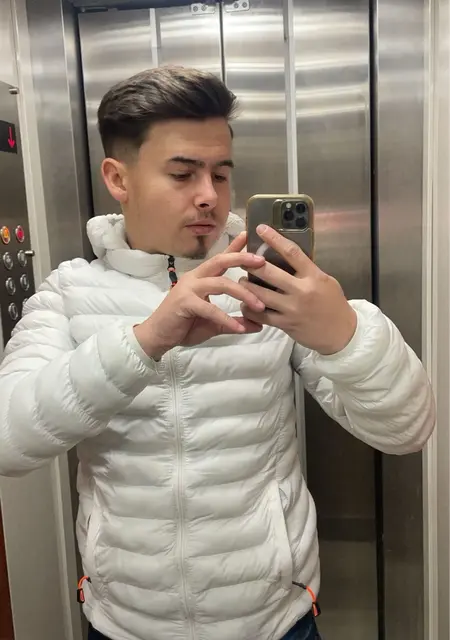 Leonard из Бухареста, ищу на сайте знакомства на одну ночь