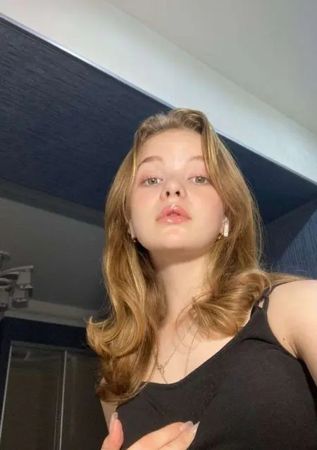 Milana из Бишкека, мне 24, познакомлюсь на одну ночь