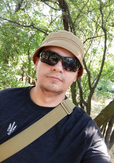 Я Max, 29 років з Дніпра, шукаю знайомства на одну ніч