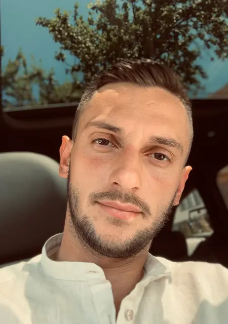 Я Oki, 27, из Нордхорн, ищу знакомства на одну ночь