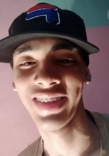 Я Victor, 21, знакомлюсь в Мадриде