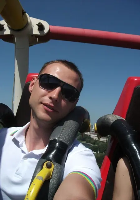 Sergei из Пинска, мне 35, познакомлюсь на одну ночь