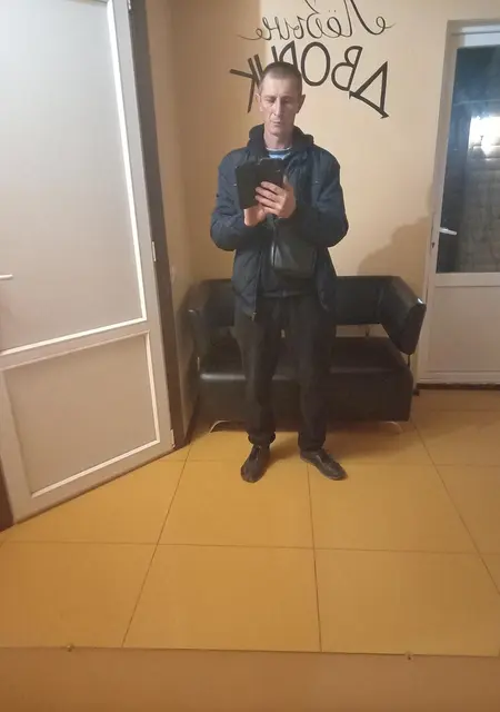 Я Михаил, 48, из Мелитополя, ищу знакомства на одну ночь