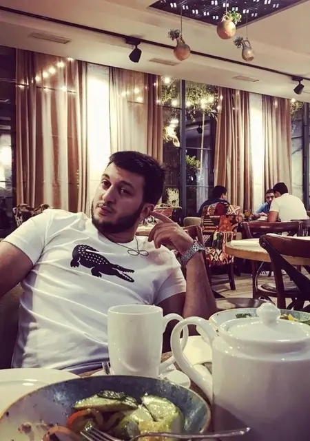 Я Артур, 31, из Еревана, ищу знакомства на одну ночь