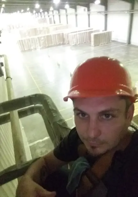 Я Дима, 36, знакомлюсь для постоянных отношений в Киеве