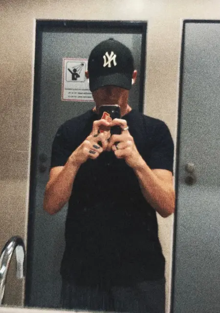 Я Martin, 27, из Градца Кралова, ищу знакомства без обязательств