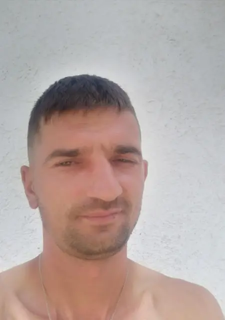 Я Ставрос, 38, знакомлюсь без обязательств в Астане