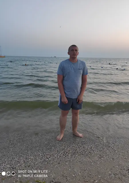 Владимир из Кропивницкого, мне 41, познакомлюсь для приятного времяпровождения