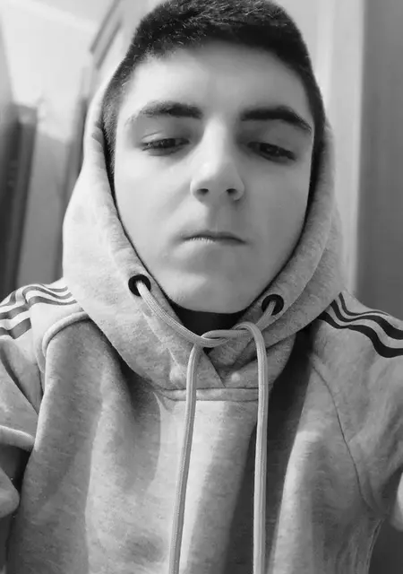 Я Banan, 21, из Полоцка, ищу знакомство для приятного времяпровождения