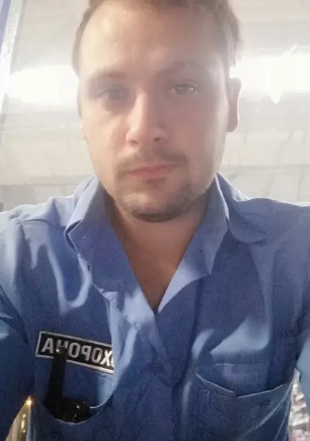 Богдан Черненко из Каменского, мне 27, познакомлюсь без обязательств