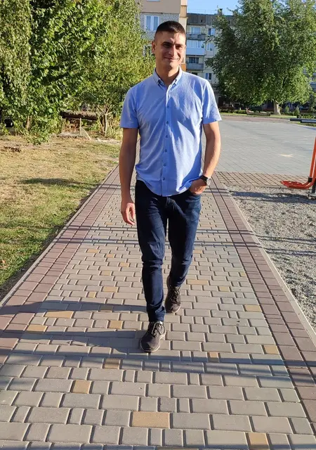 Руслан из Борисполя, ищу на сайте знакомства на одну ночь