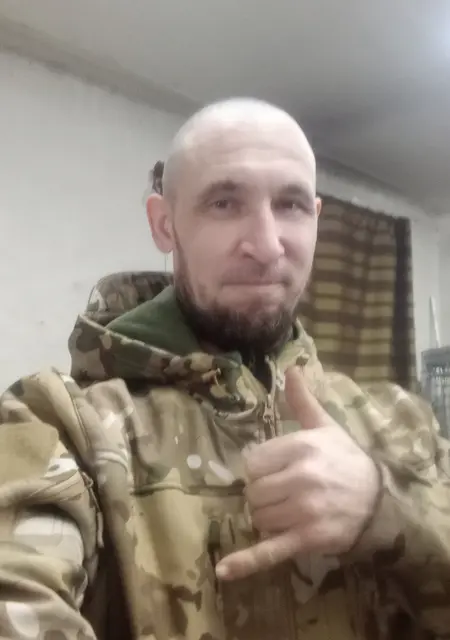 Евгений из Донецка, мне 38, познакомлюсь без обязательств