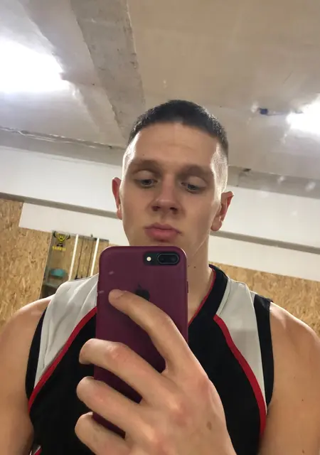 Я Нікіта, 22, из Таллина, ищу знакомство для вирта