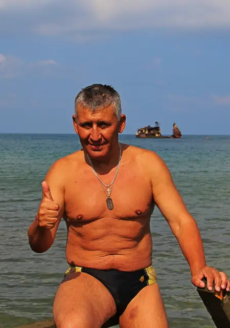 Я Алекс, 55, из Луганска, ищу знакомства без обязательств