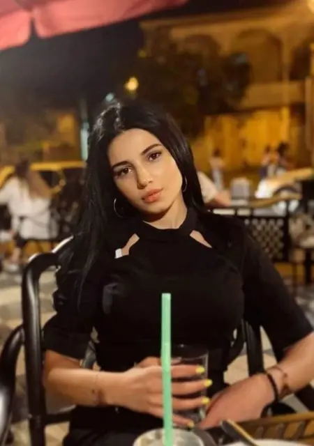 Я Кристина, 26, из Павлограда, ищу знакомства без обязательств