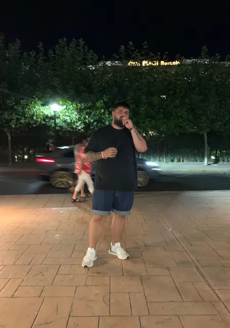 Dani из Слатина, мне 26, познакомлюсь без обязательств