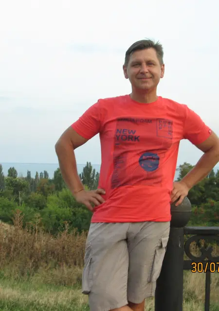 Александр из Киева, ищу на сайте знакомства на одну ночь