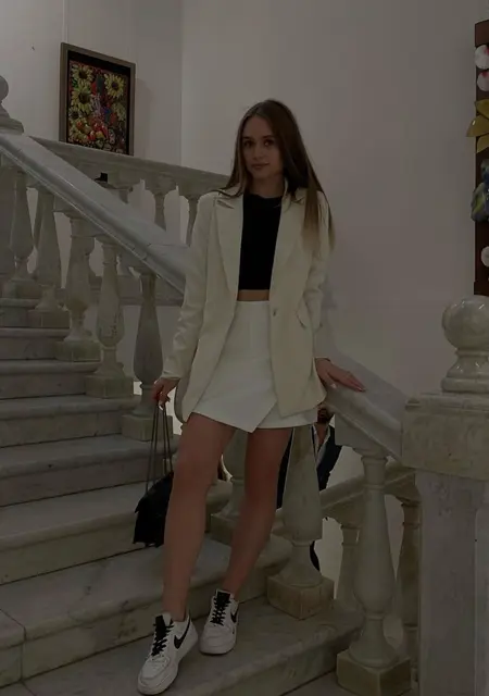 Eva из Дубая, мне 25, познакомлюсь для приятного времяпровождения