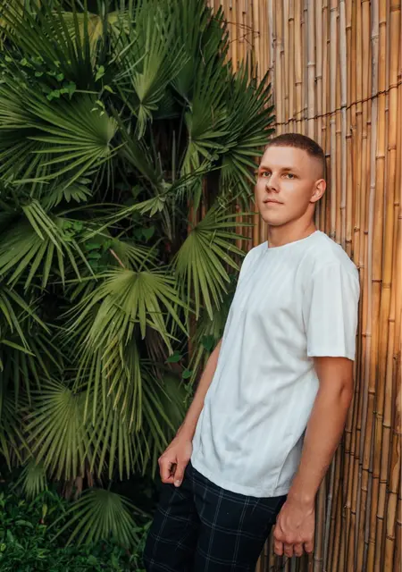 Я Андрей, 25, из Катовице, ищу знакомство для приятного времяпровождения