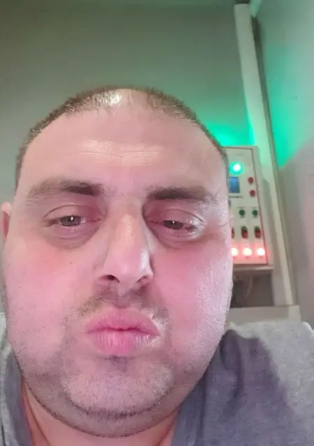 Cheme из Афин, ищу на сайте общение