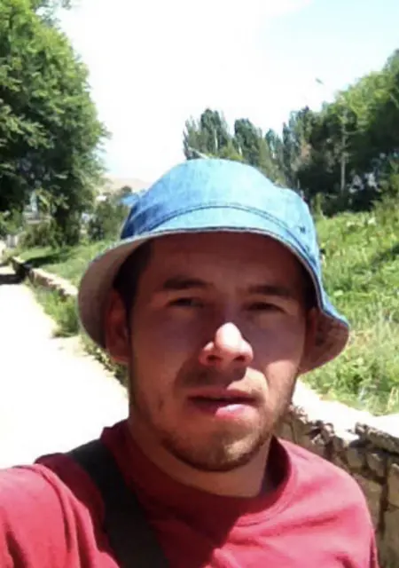 Дмитрий з Мелітополя, мені 29 років, познайомлюсь для постійних стосунків