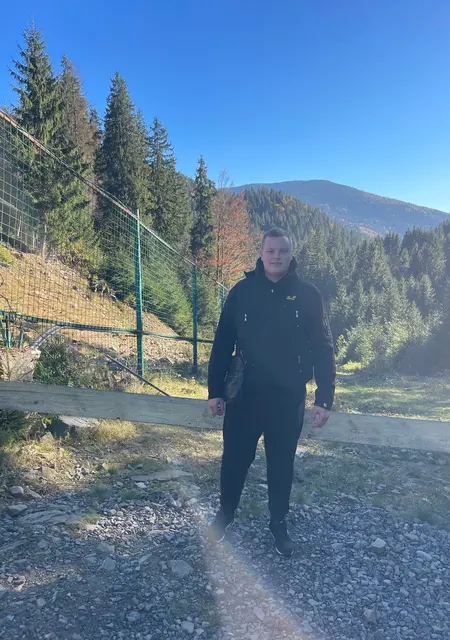 Я Матвей, 20 років з Ужгорода, шукаю знайомство для постійних стосунків