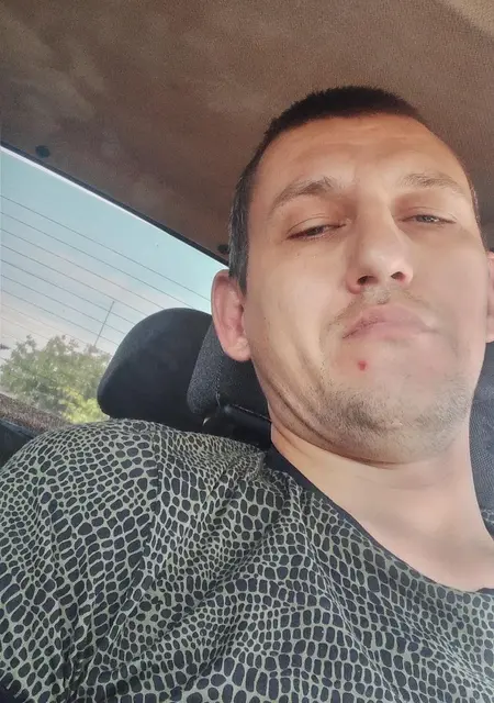 Я Андрей, 40, из Одессы, ищу знакомство для дружбы