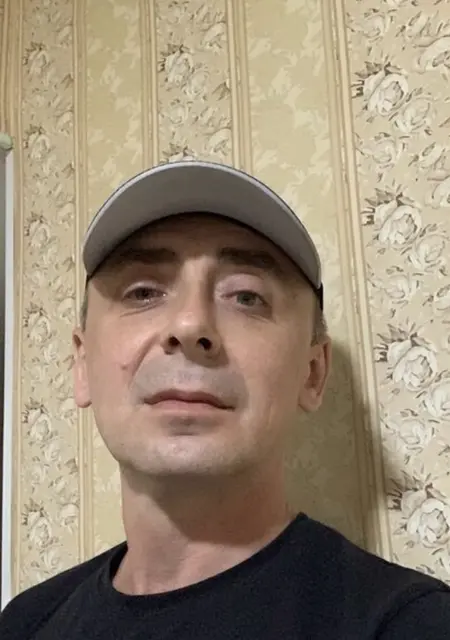 Я Дмитрий, 43, из Дублина, ищу знакомство для совместных путешествий