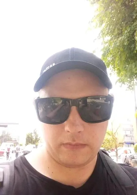 Василий из Костополя, мне 31, познакомлюсь для общения