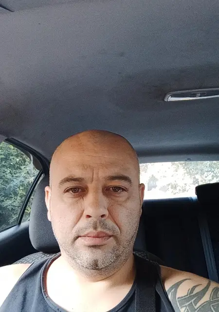 Руслан из Херсона, мне 40, познакомлюсь на одну ночь