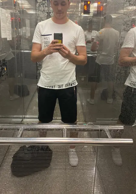 Timur из Актау, ищу на сайте знакомства на одну ночь