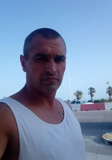 Soy Luis, 46 años, conociéndome para lío de una noche en Santa Cruz de Tenerife