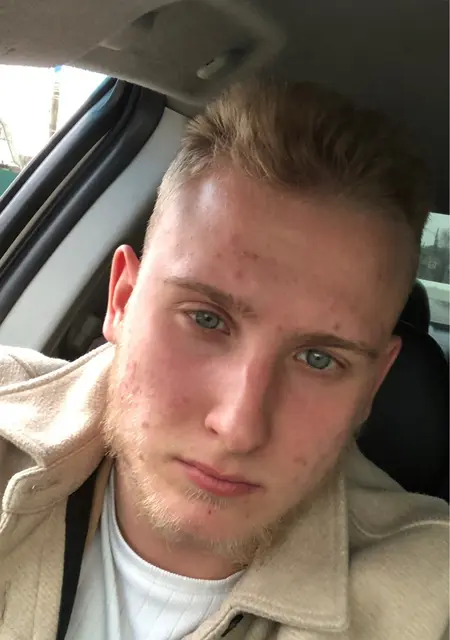 Антоний из Горловки, мне 25, познакомлюсь для приятного времяпровождения