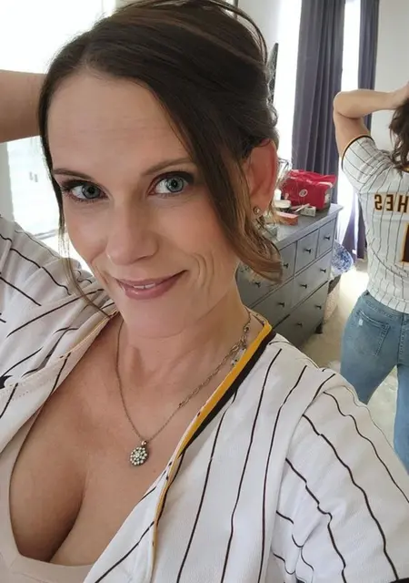 Я Sarah Lopez, 54, из Тулузы, ищу знакомство для постоянных отношений