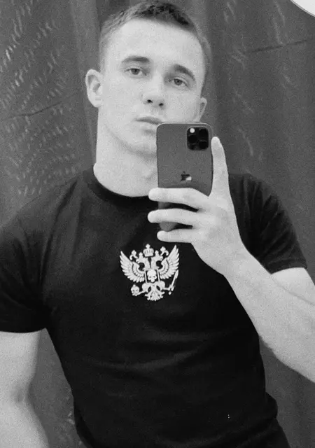 Артём из Гюмри, мне 23, познакомлюсь на одну ночь