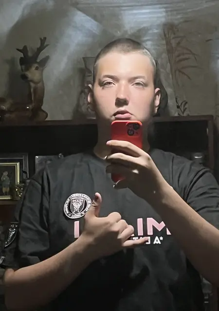 Стас из Луганска, ищу на сайте знакомства на одну ночь