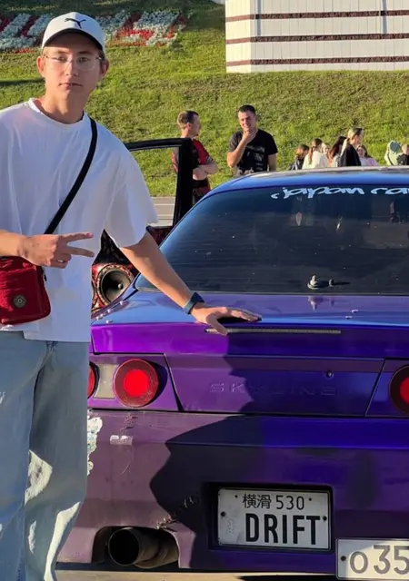 Дима из Витебска, мне 19, познакомлюсь на одну ночь