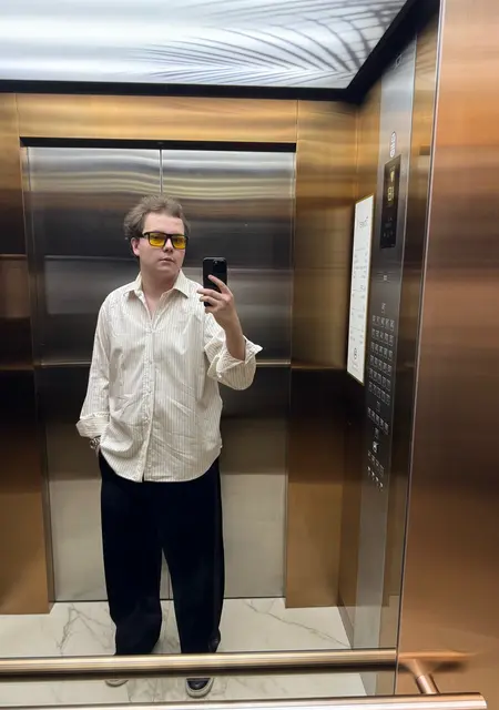 Stanislav из Дубая, мне 21, познакомлюсь на одну ночь