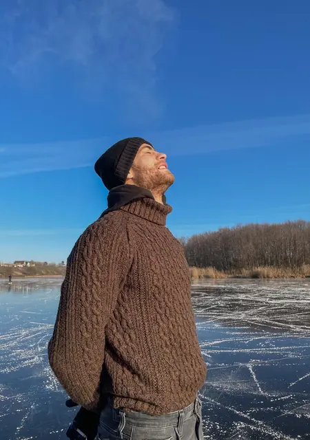 Кирилл из Баку, ищу на сайте приятное времяпровождение