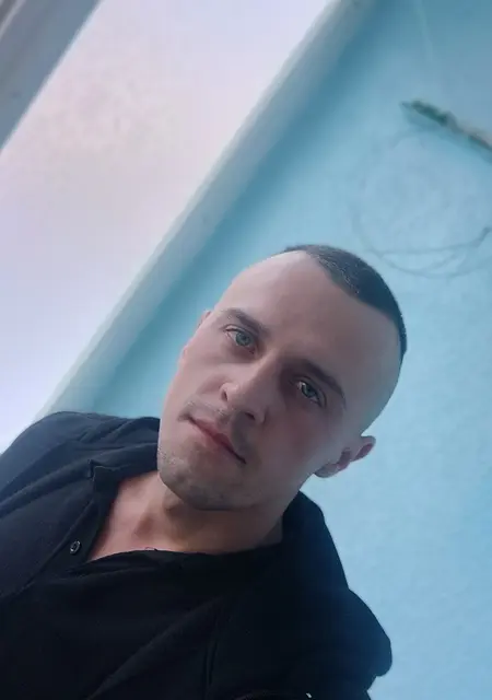 Я Dimon, 27 років з Миколаєва, шукаю знайомства на одну ніч