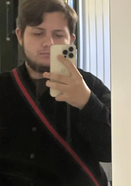 Винченцо из Вены, мне 19, познакомлюсь для общения