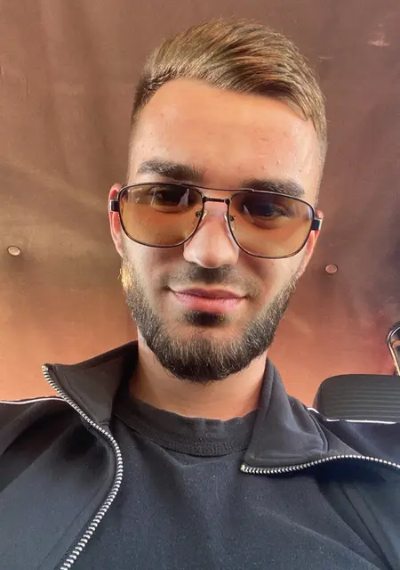 Ілля з Рівного, мені 25 років, познайомлюсь для приємного проведення часу