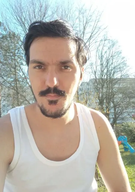 Я Sweet Turkish, 26, из Берлина, ищу знакомство