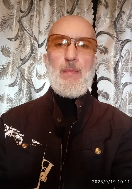 Олег з Києва, мені 59 років, познайомлюсь без зобов'язань