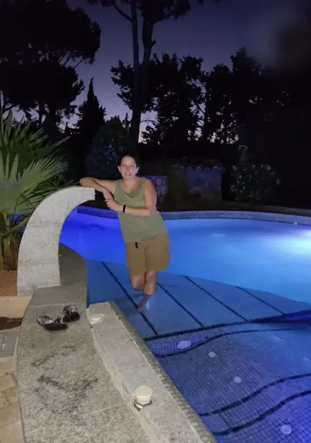Saisha de Madrid, tengo 43 años, lista para conocer