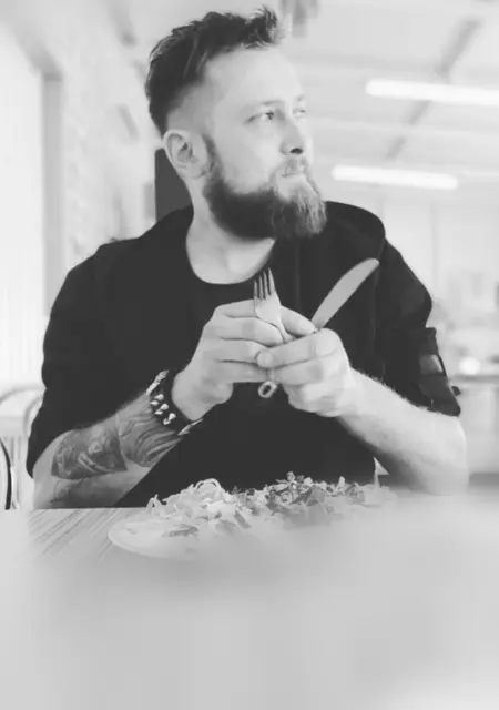 Евгений из Бобруйска, мне 38, познакомлюсь для дружбы