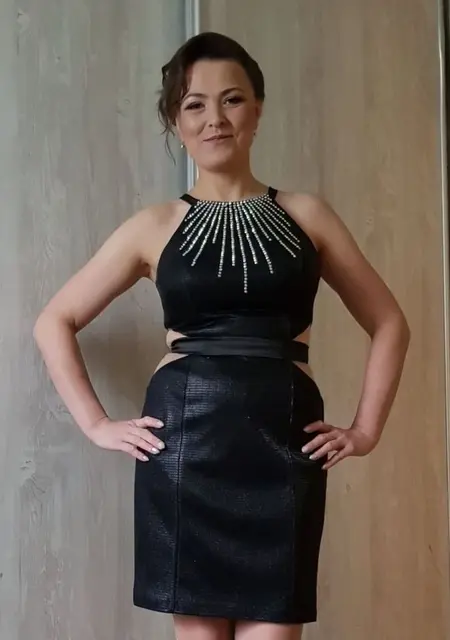 Я Szidnia, 35, знакомлюсь в Бухаресте