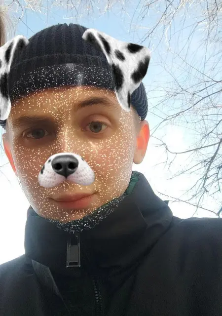 Я Владик, 20, из Луганска, ищу знакомство для постоянных отношений