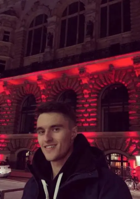 Egor из Калинковичей, ищу на сайте знакомства без обязательств