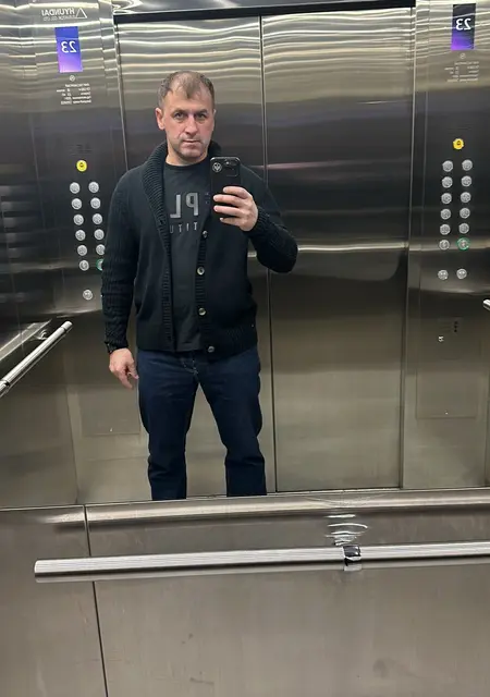 Виталий з Донецька, мені 40 років, познайомлюсь для спілкування